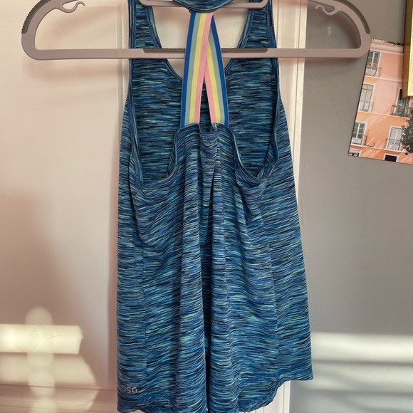 DSQ workout tank too; size medium (10-12) in great condition - Picture 2 of 4